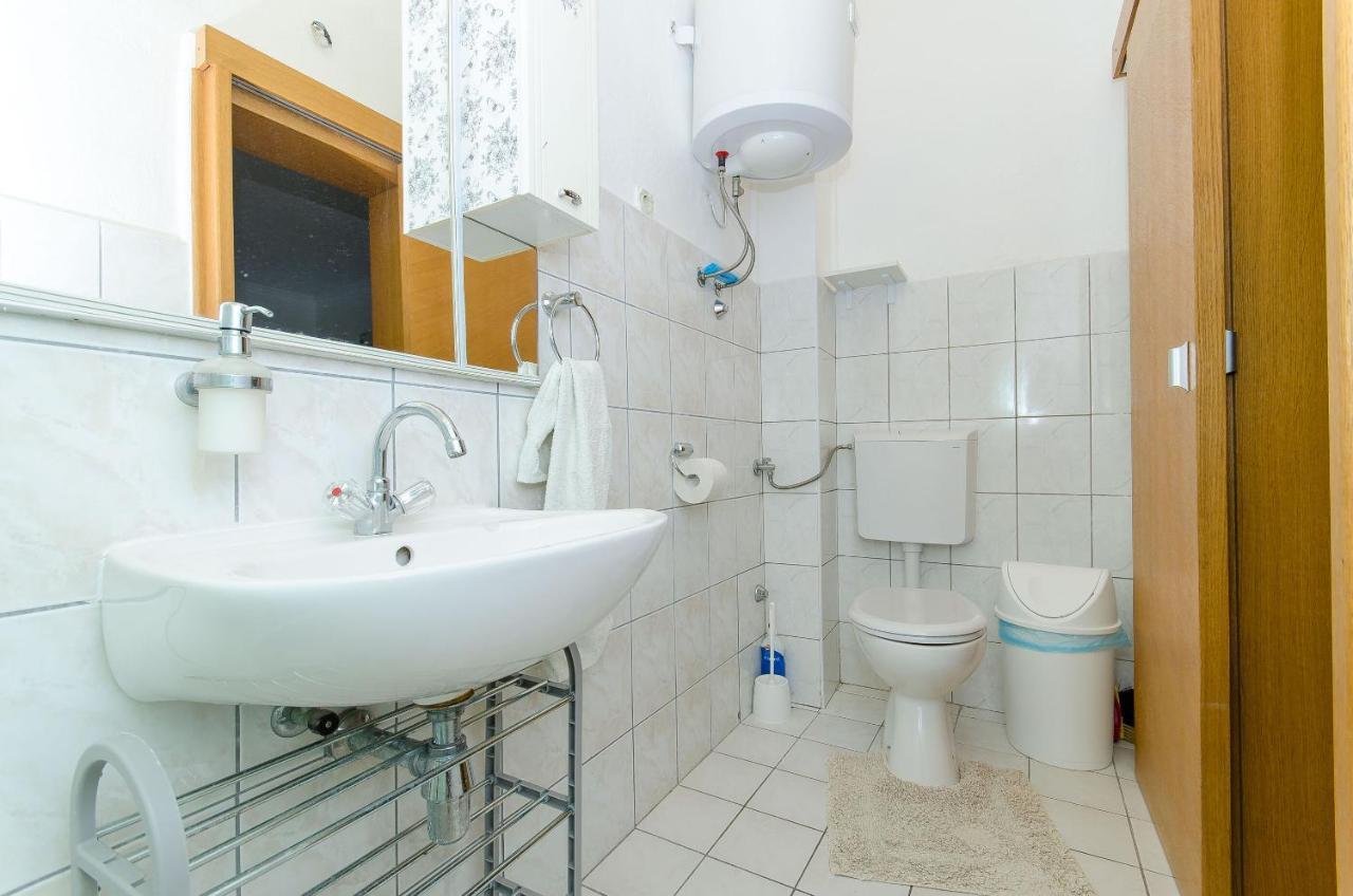 Rooms Nikola Tučepi Zewnętrze zdjęcie